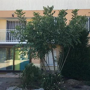 https://irigny-maison-calme-a-10-minutes-de-lyon.hotels-rhonealpes.com